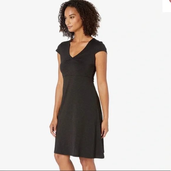 Horny Toad Dresses & Skirts - Horny Toad Charcoal Rosemarie Traveling Dress Size Large
